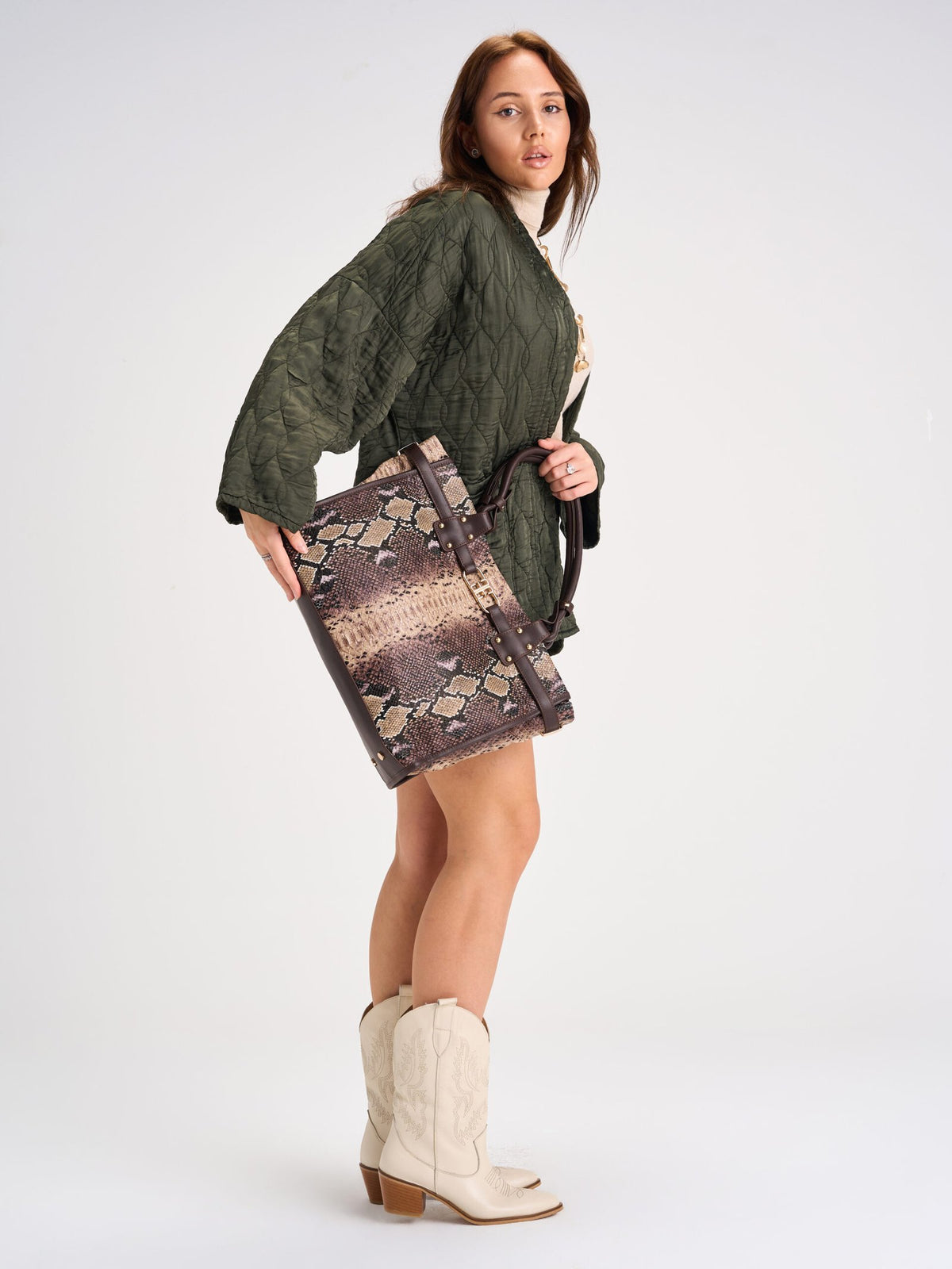 EXP 8292 SNAKE BAG